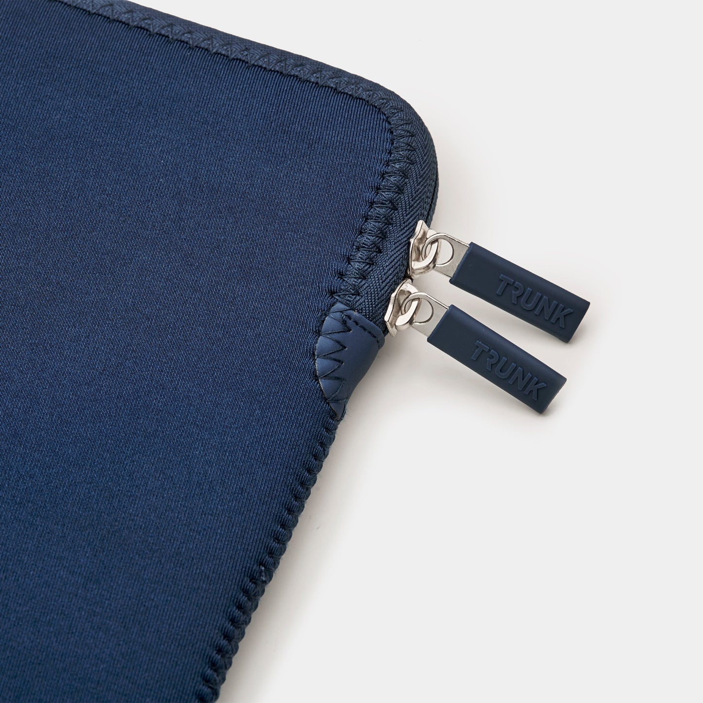 Trunk Housse en néoprène pour MacBook 14 pouces - Bleu marine