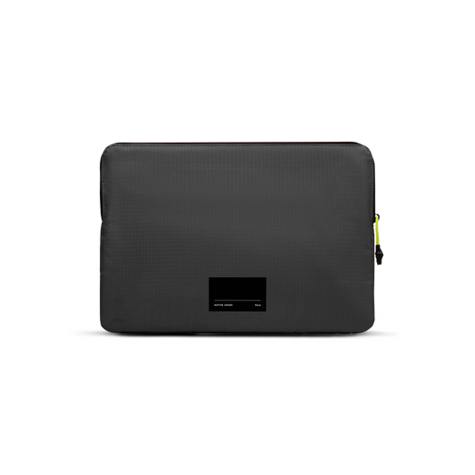 Native Union Ultralight sleeve pour MacBook 14 pouces - Noir