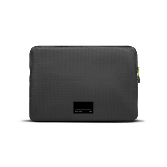 Native Union Ultralight sleeve voor MacBook 15/16-inch - Zwart