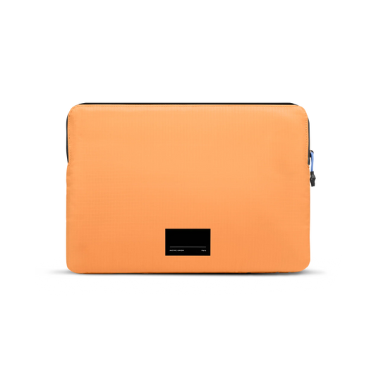 Native Union Ultralight sleeve voor MacBook 15/16-inch - Apricot